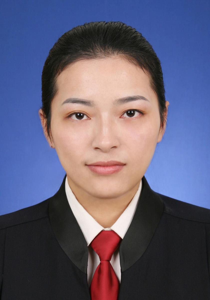 束丽丽律师